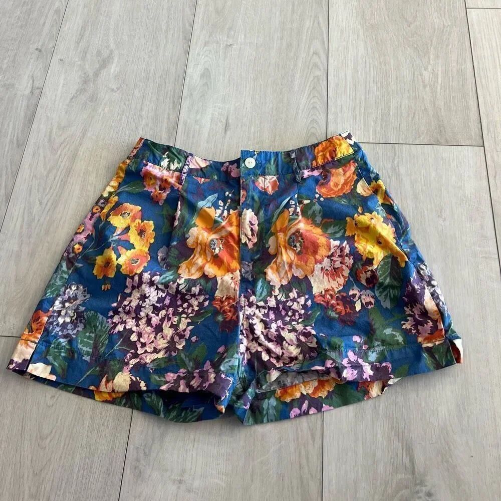 Urban Outfitters 90's High-Rise Floral Shorts Size S Small Blue Pleated